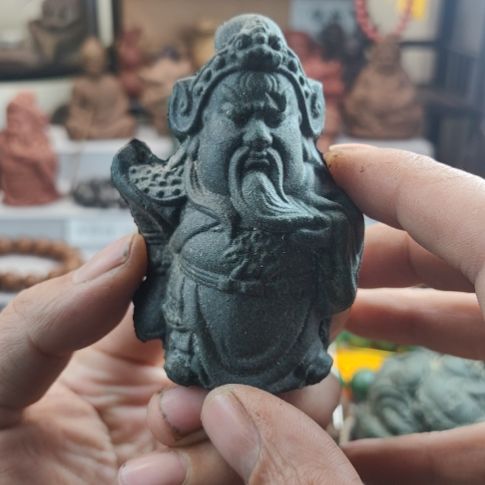 泥塑蓝药师香方关公香塑一尊