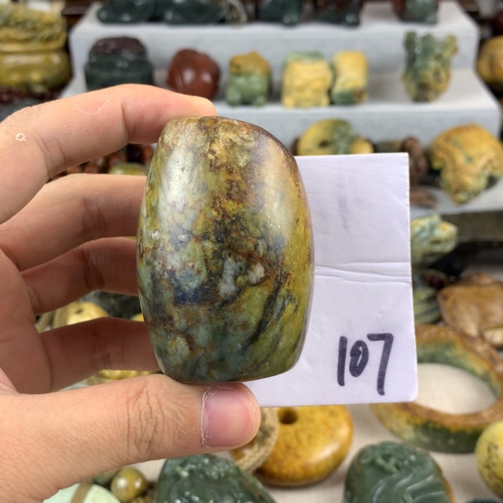 岫岩河磨玉（透闪石质玉）未镶嵌珠宝奇石