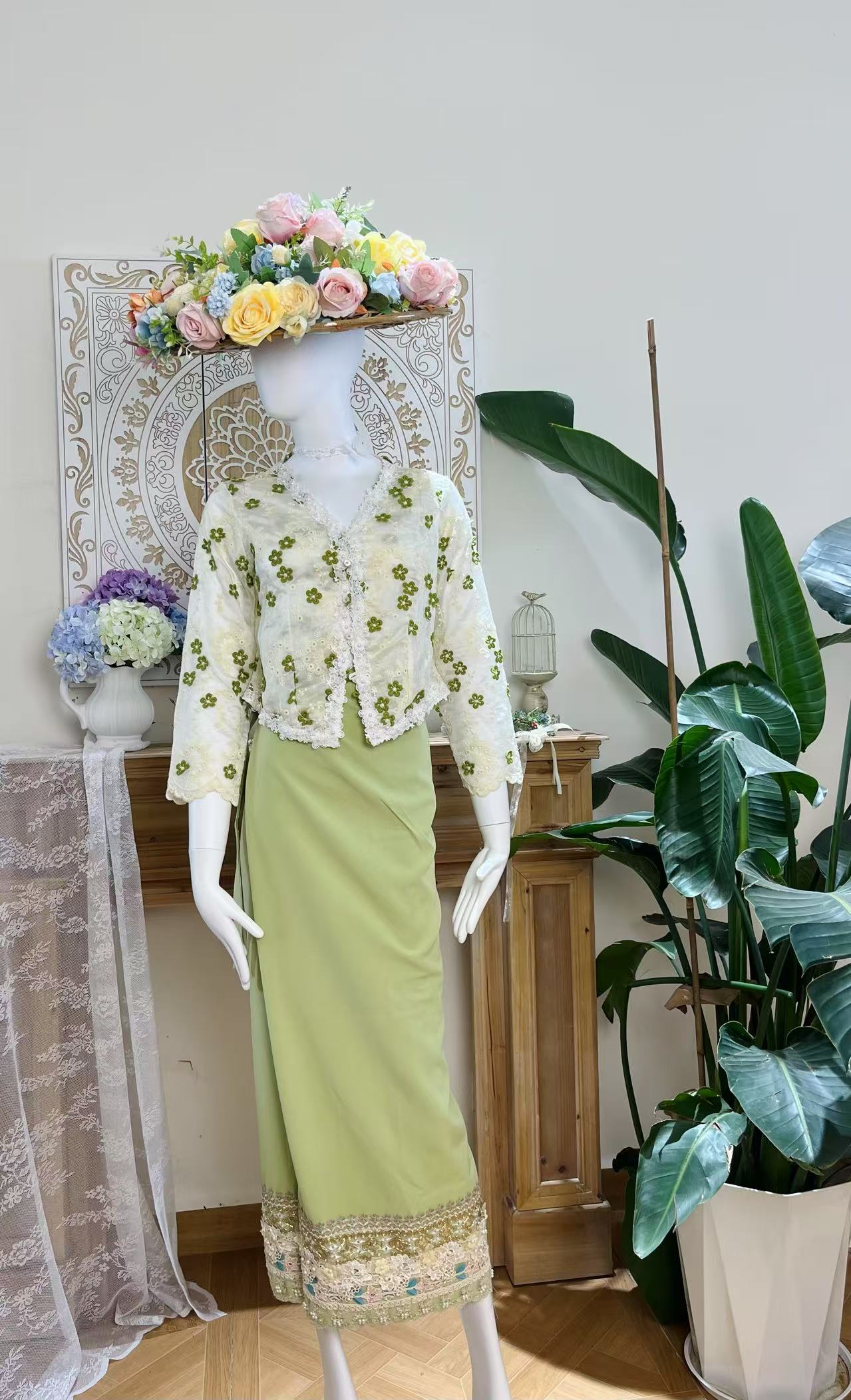 傣族传统民族服饰 显瘦显气质 休闲时尚 小娘惹民族服饰