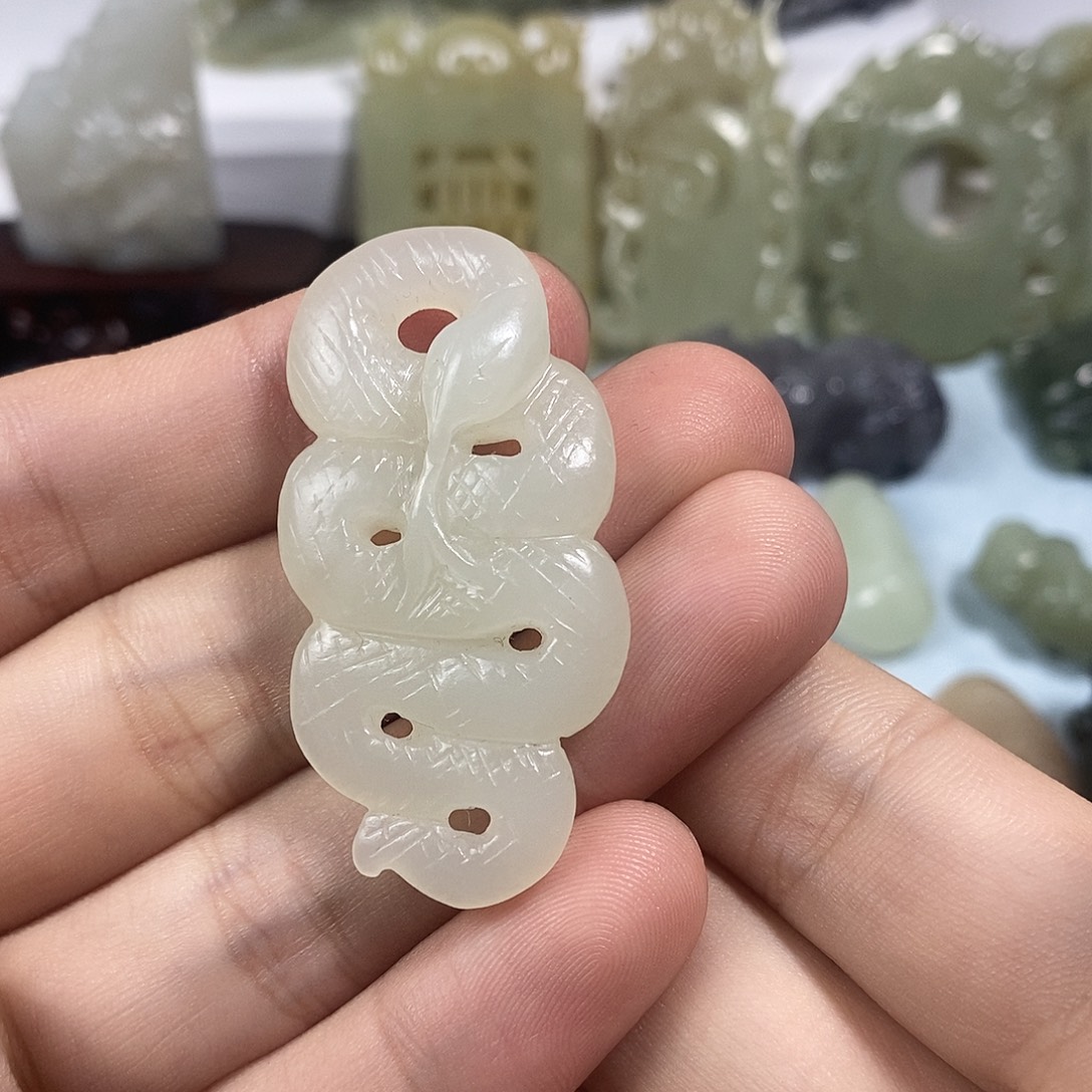 和田玉未镶嵌挂件