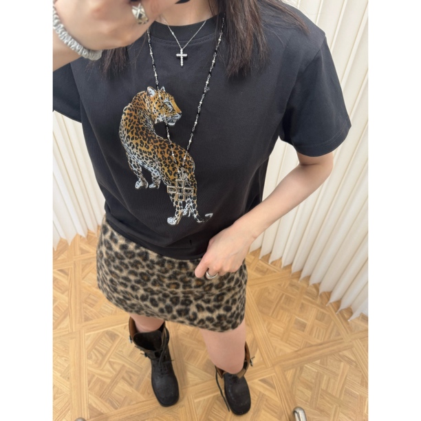 BBCUTE/ 豹子女士 复古水洗黑灰圆领T恤