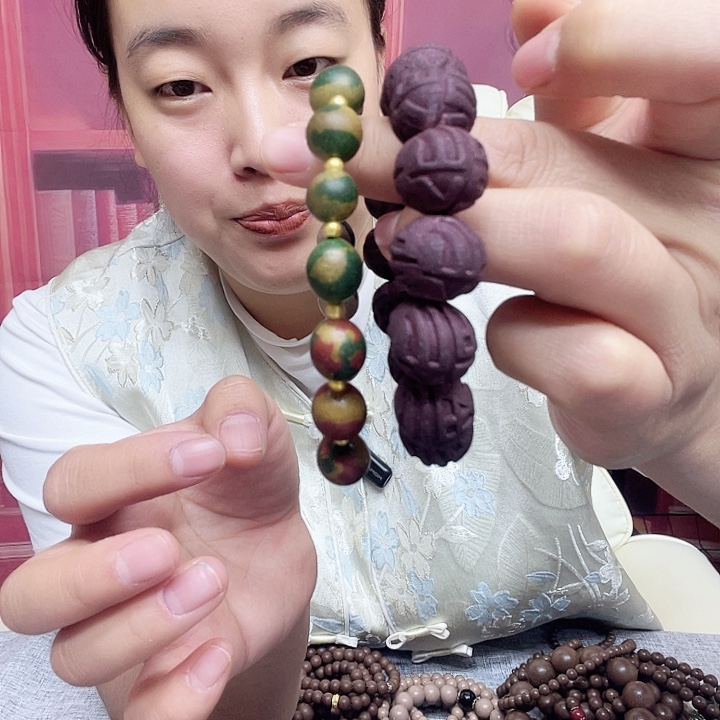 泥塑敦煌1.2单圈、玫瑰1.5福字珠