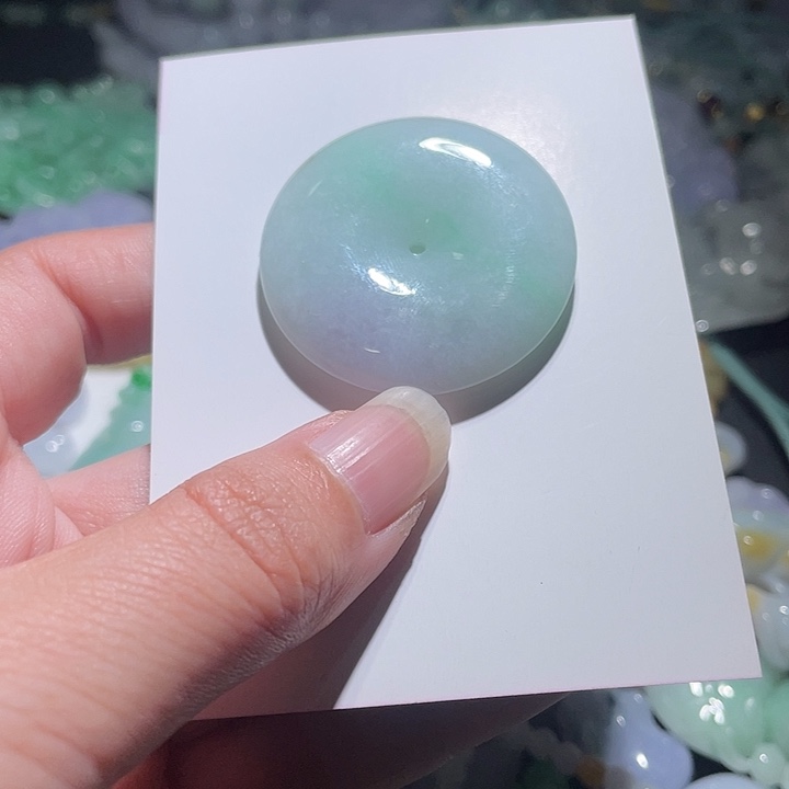 颈饰未镶嵌翡翠天