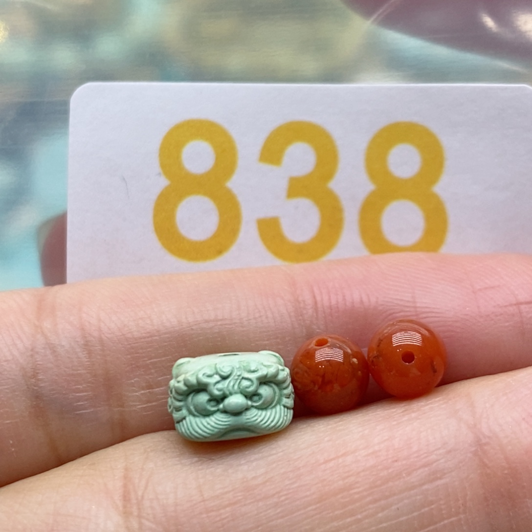 南红玛瑙未镶嵌珠宝奇石