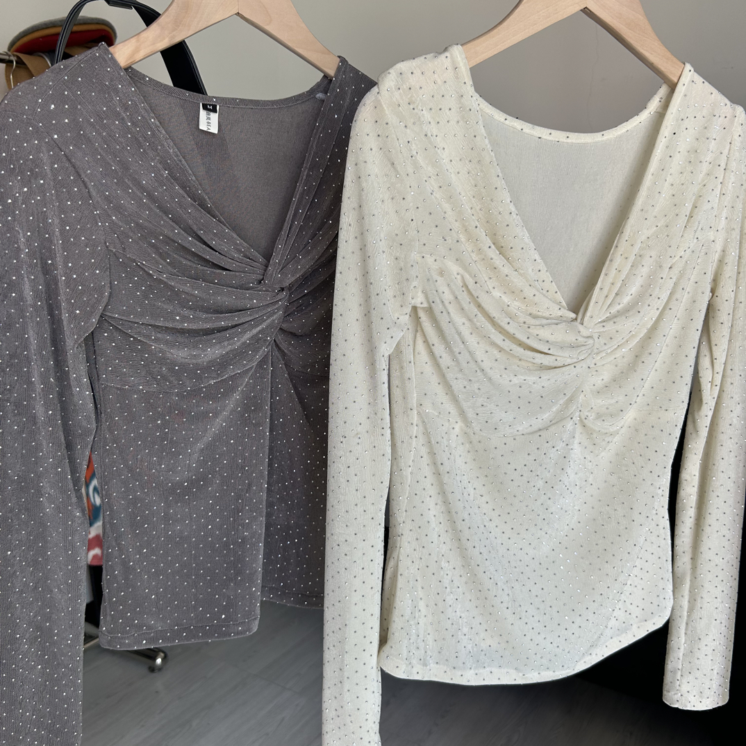 烫钻显瘦V领秋季长袖t恤针织时尚女士T恤