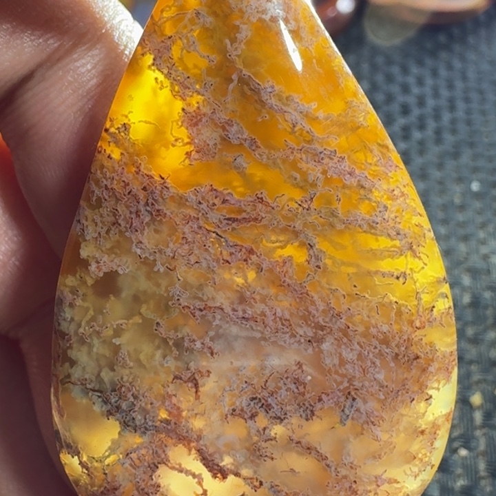 烟***江玛瑙/玉髓未镶嵌颈饰