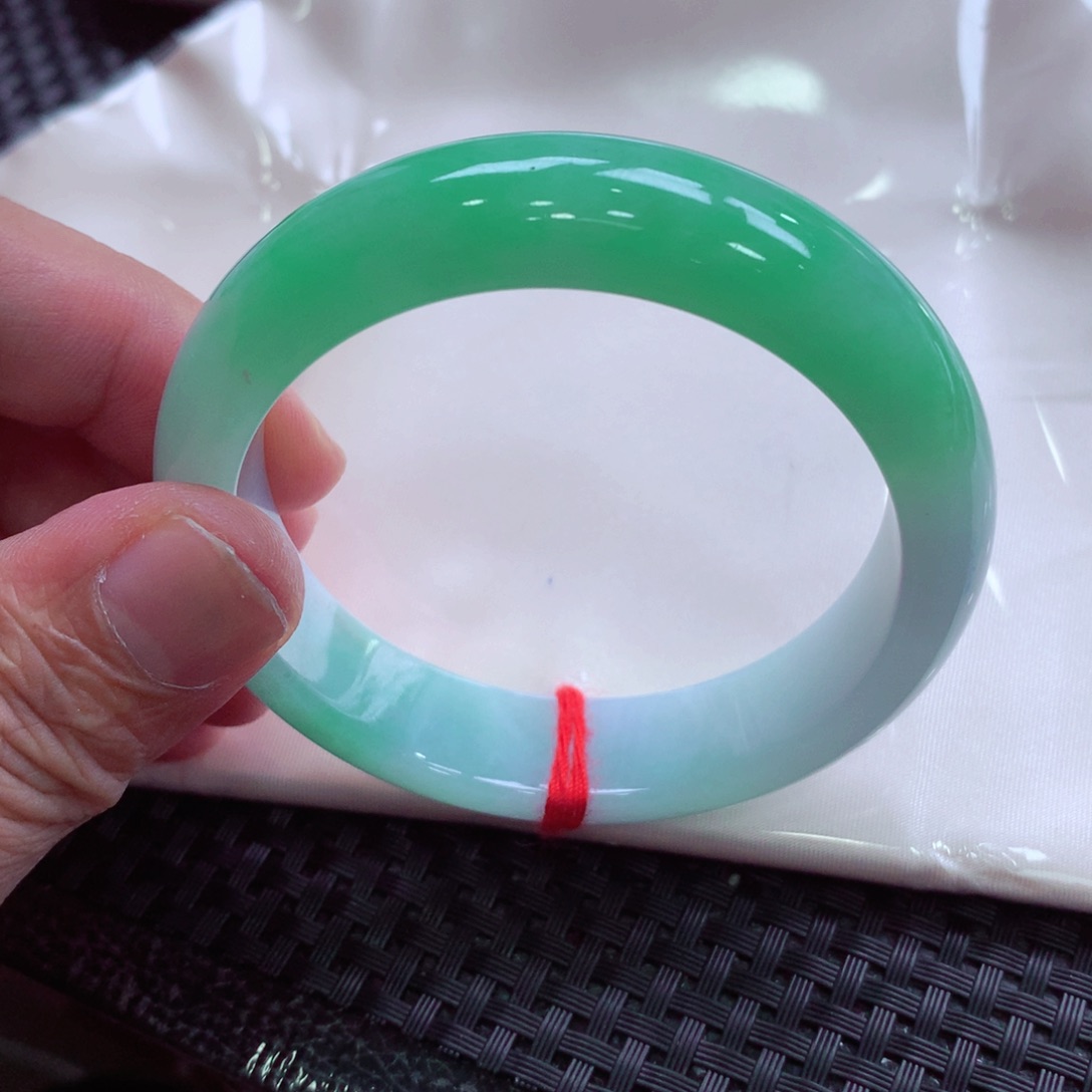 未镶嵌手镯翡翠翡翠