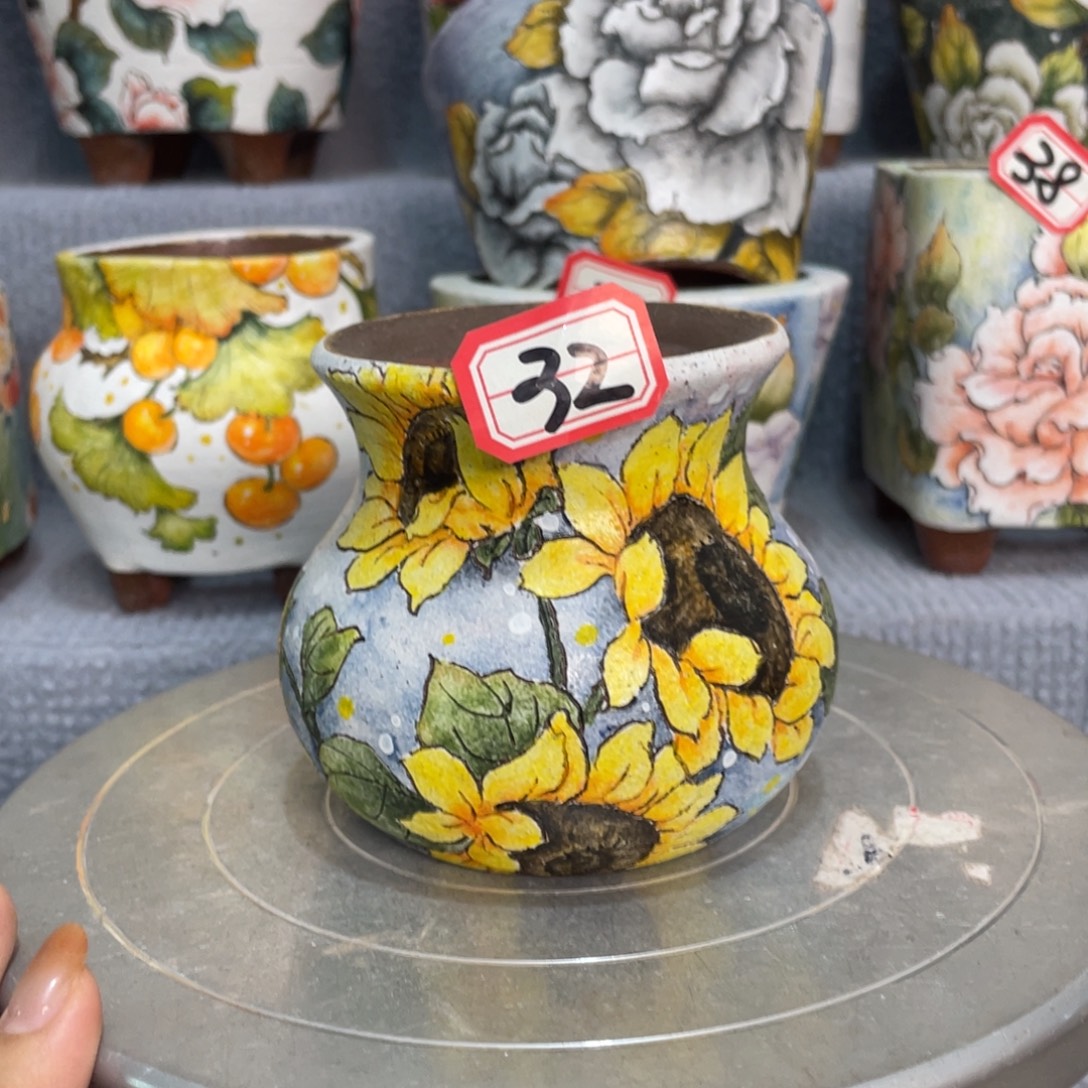 扶泥       口7.5高8.5 