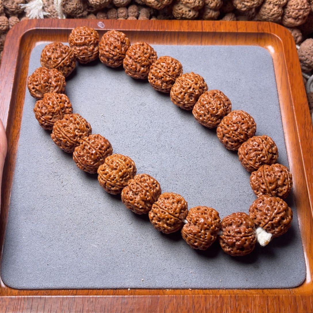 菩提籽类7号金刚菩提满肉梅花蜂窝手持21+