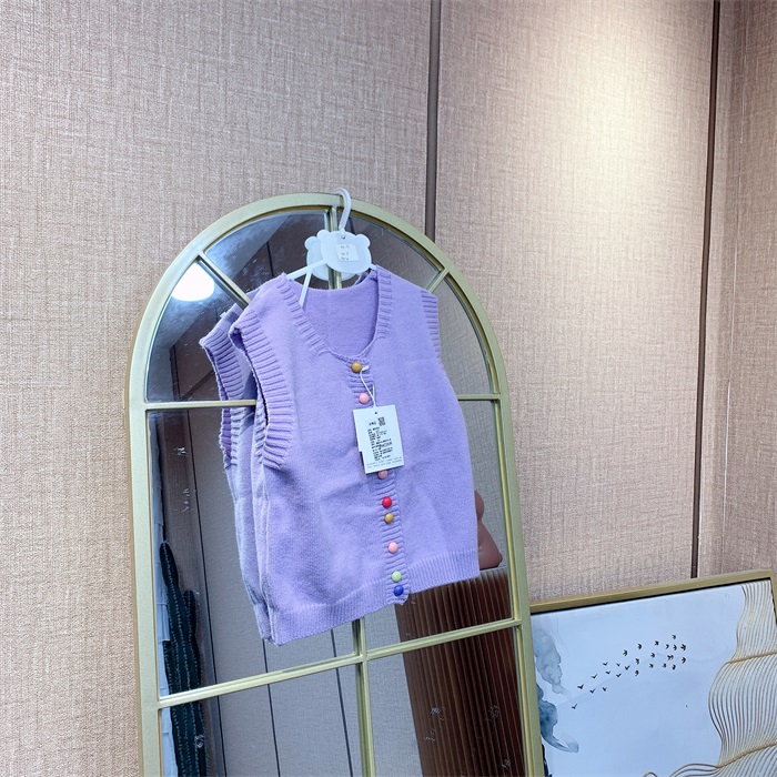 AB191    宝宝紫色针织背心