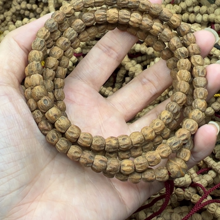 淑***6柏香籽/百香籽吊坠