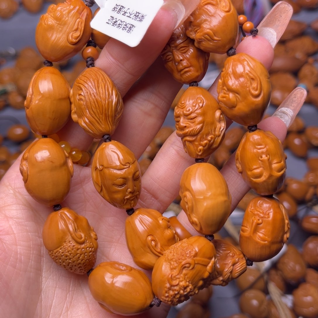 橄榄核吊坠1.6十八罗汉手持