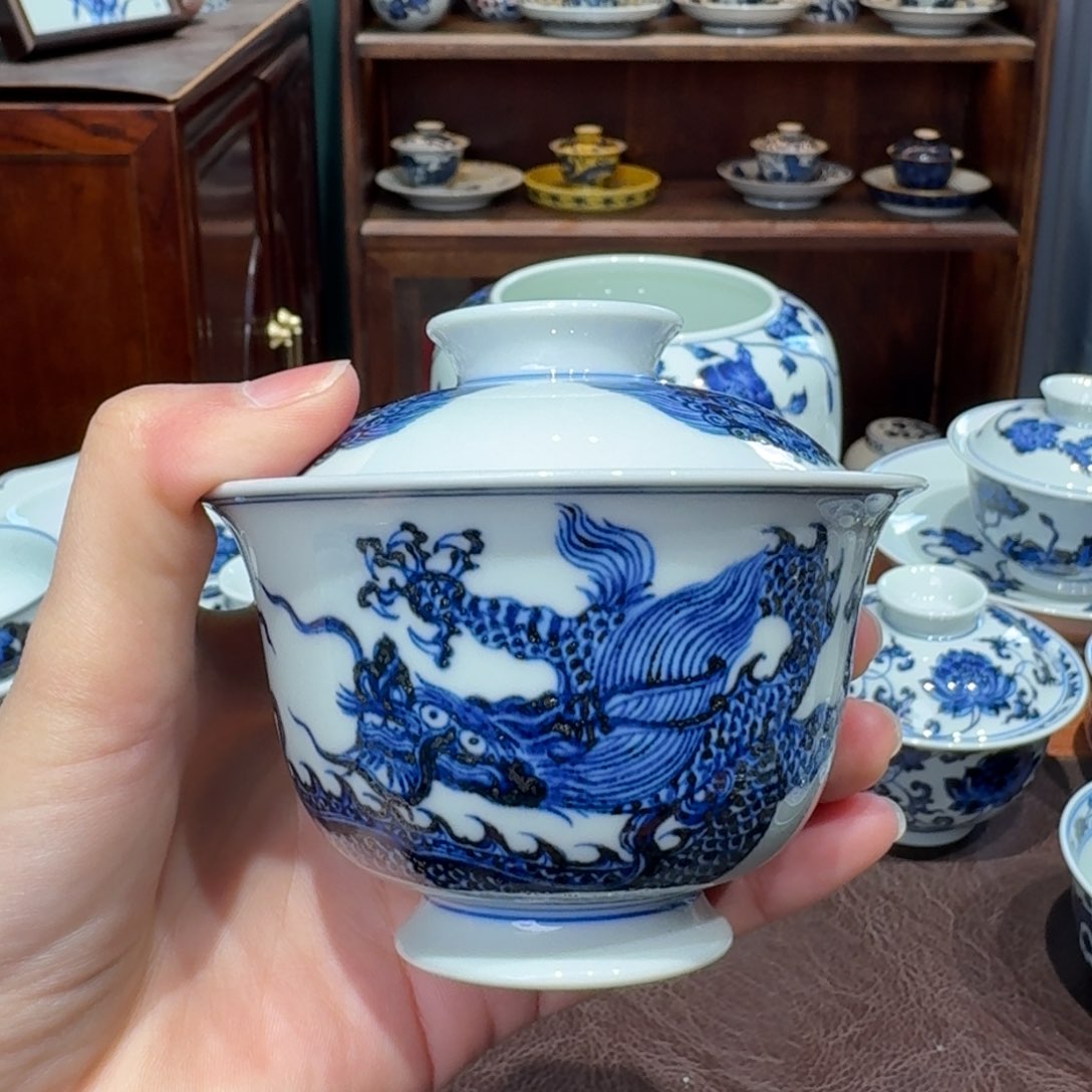 青花雯华堂手绘盖碗