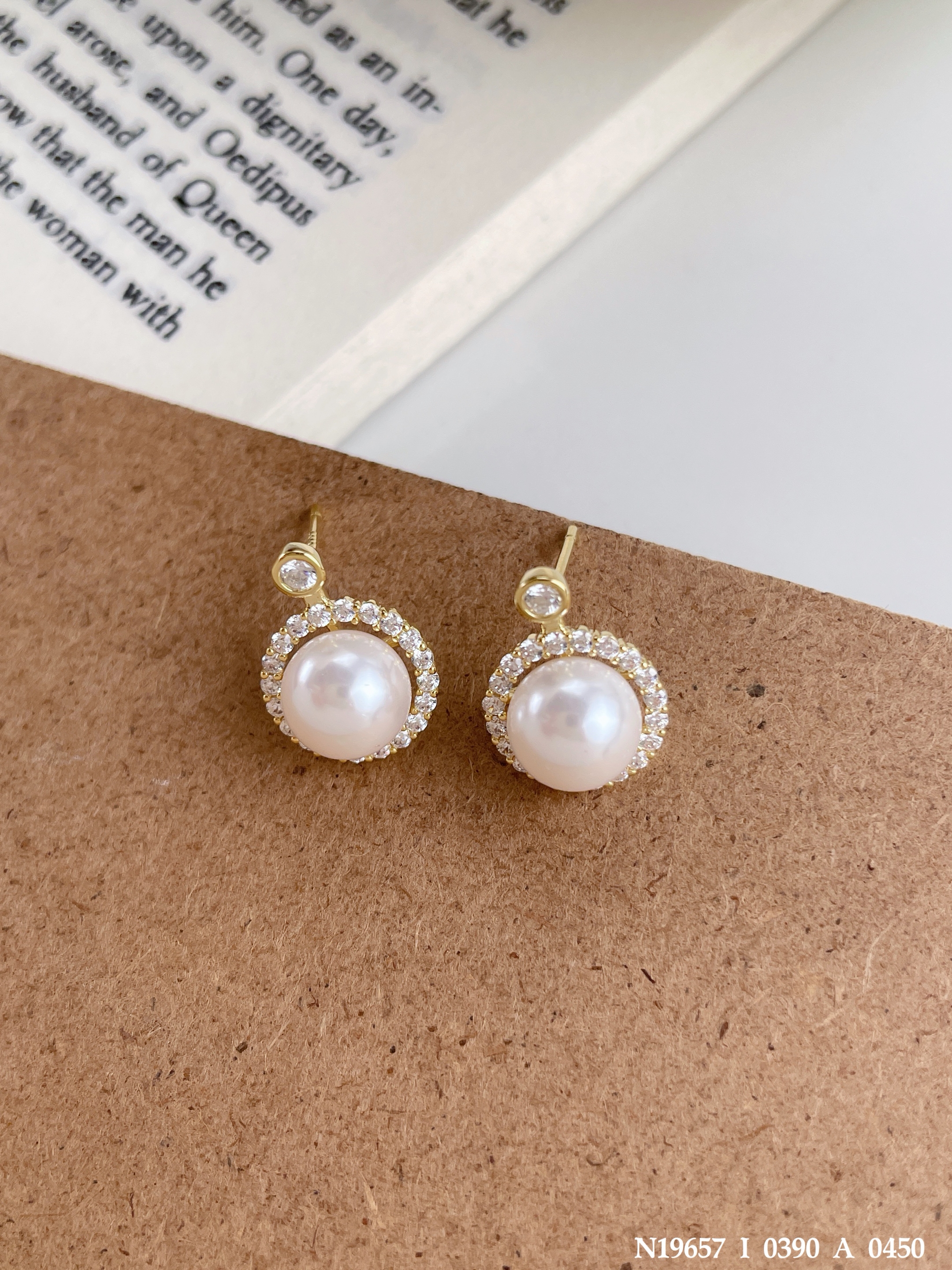 铜合金仿珍珠耳饰 32太阳花日韩设计轻奢时尚百搭耳钉女耳饰19657