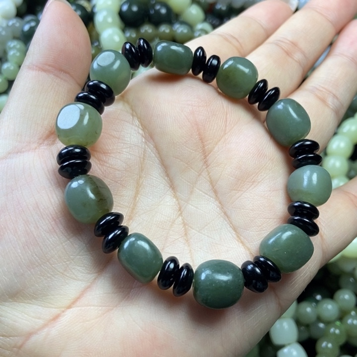 和田玉未镶嵌手链