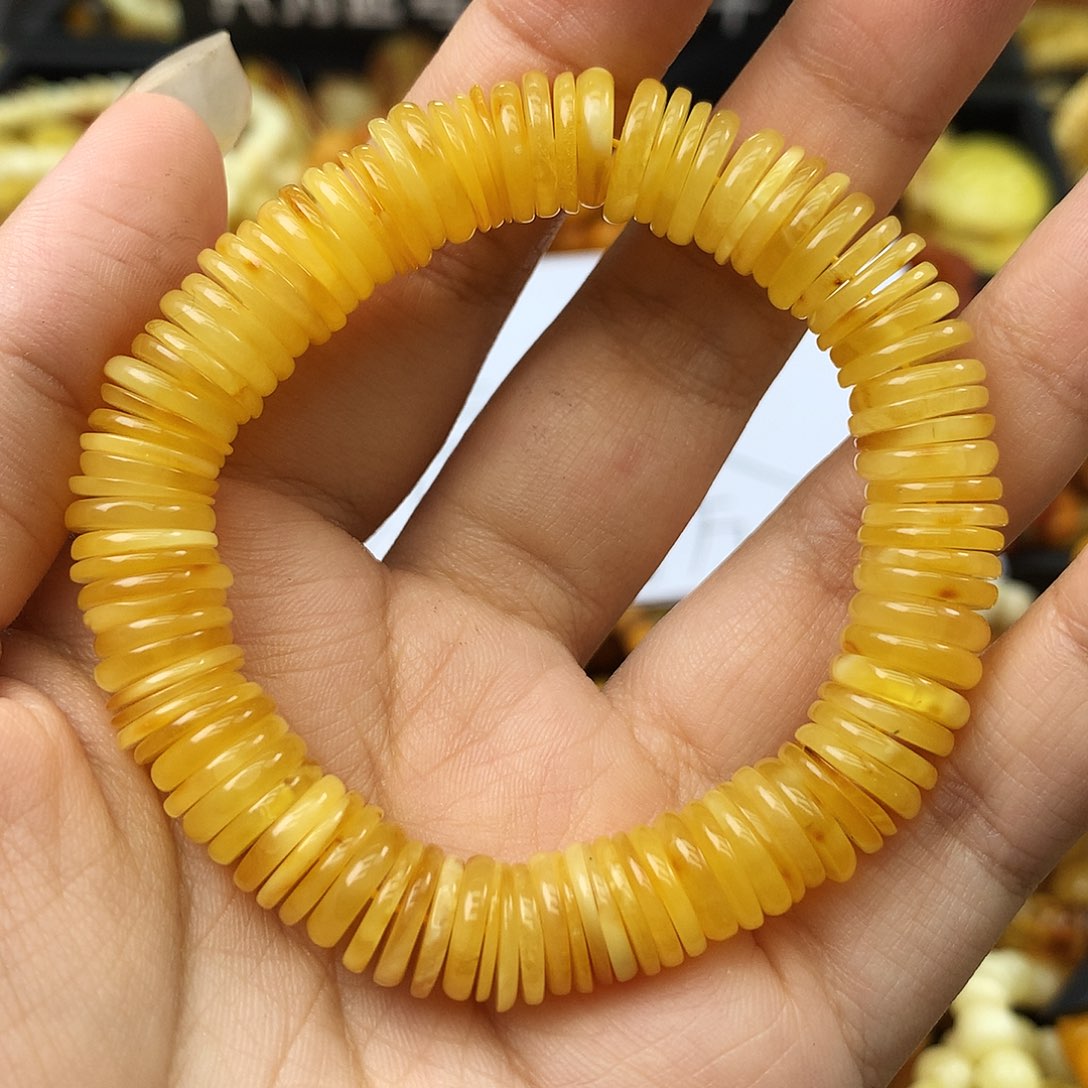 未镶嵌琥珀珠宝奇石