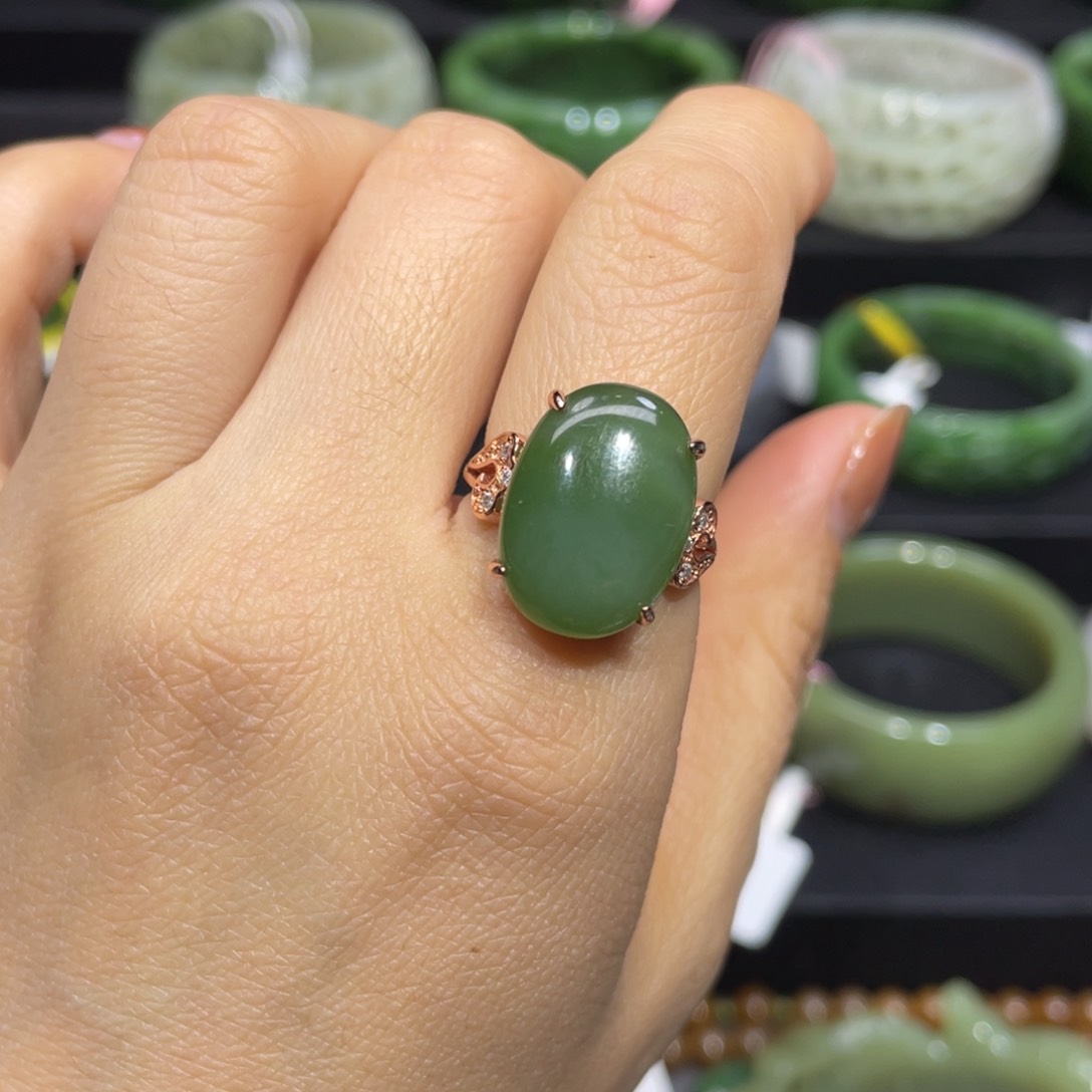 和田玉戒指未镶嵌