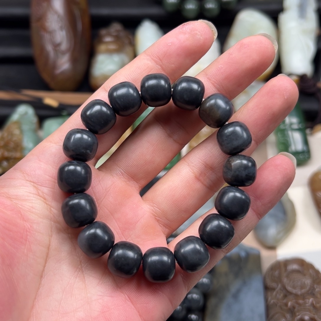 和田玉把件未镶嵌