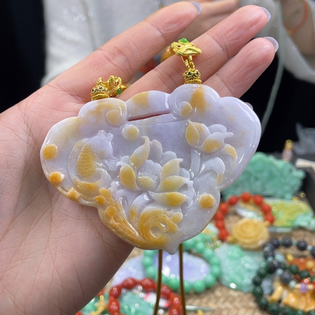 翡翠颈饰未镶嵌代编织