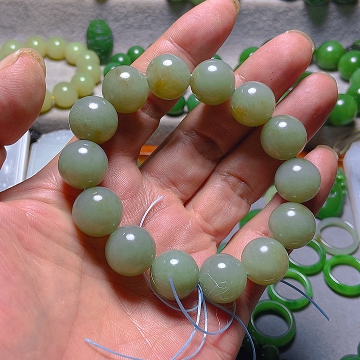 未镶嵌和田玉（青白玉）包链