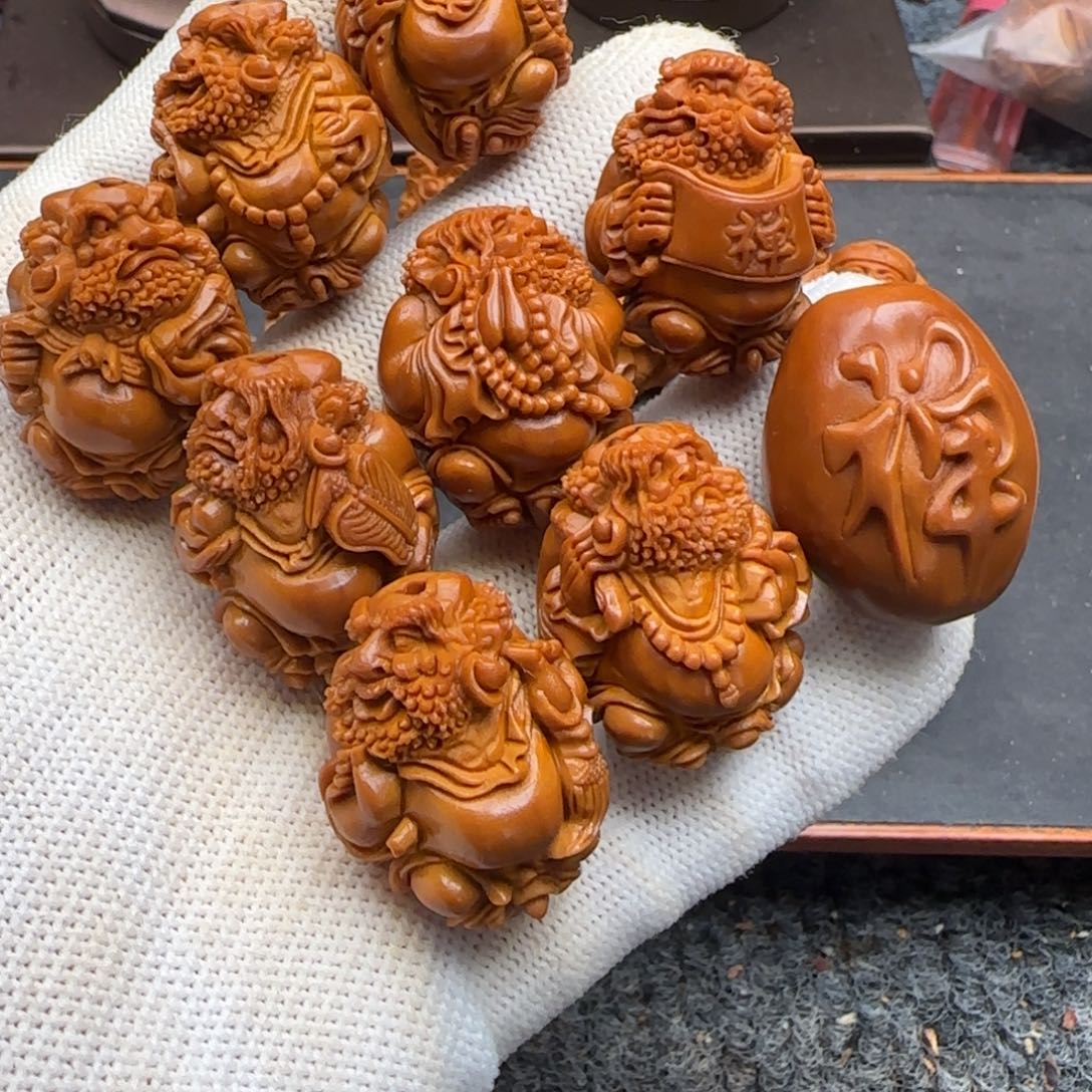 橄榄核吊坠达摩呀呀