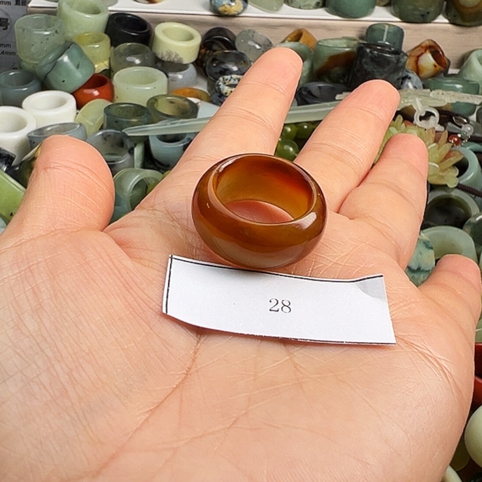 【闪购商品】未镶嵌蛇纹石玉戒指W*