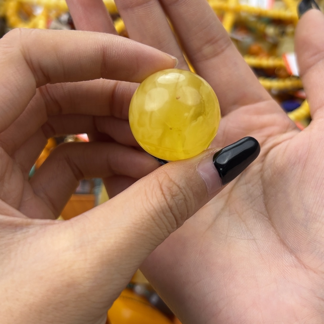 琥珀珠宝奇石未镶嵌