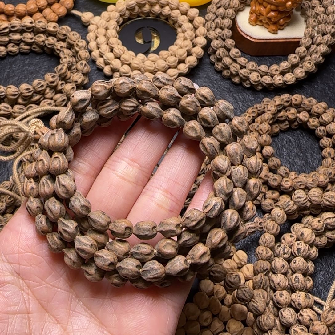 ****頭柏香籽/百香籽吊坠