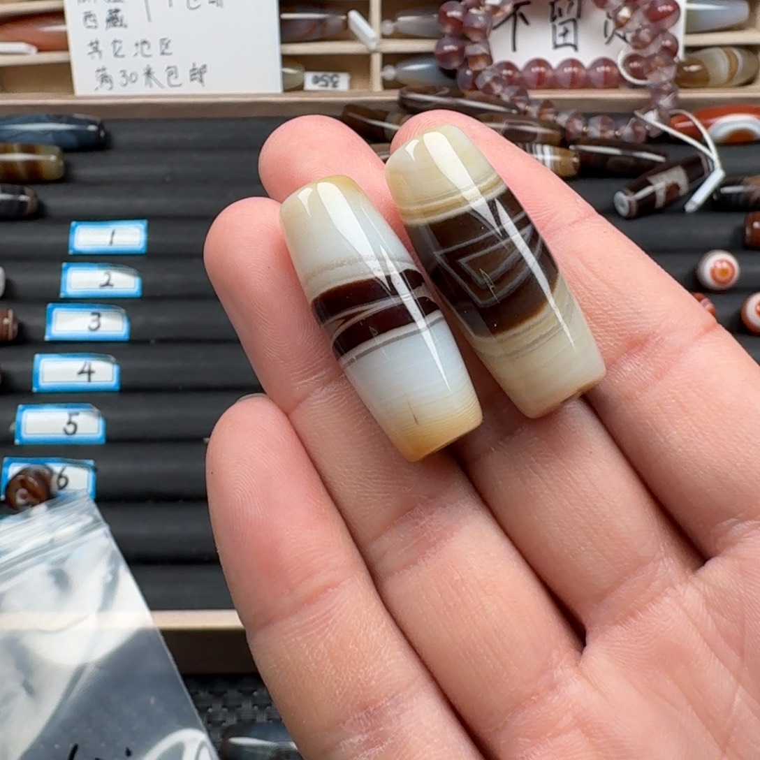 吖***咘玛瑙/玉髓未镶嵌颈饰