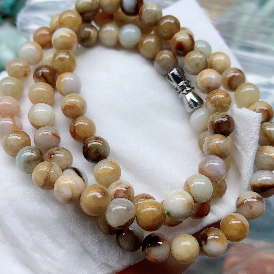 翡翠颈饰未镶嵌手串