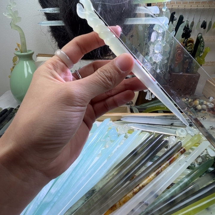 蛇纹石玉发饰未镶嵌