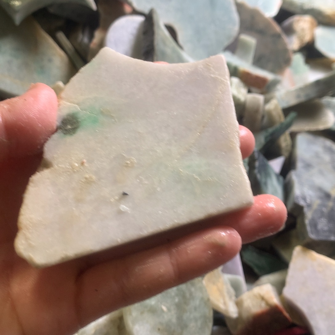 翡翠颈饰未镶嵌缅甸翡翠