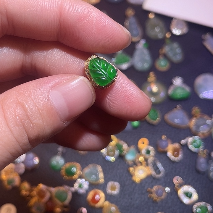 翡翠银S925镶嵌吊坠(不含链)天然翡翠