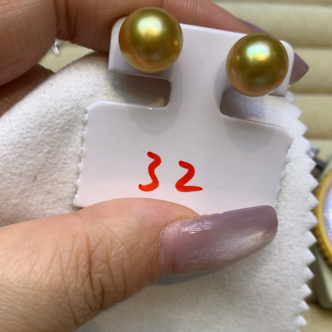 18K金镶嵌耳饰海水珍珠