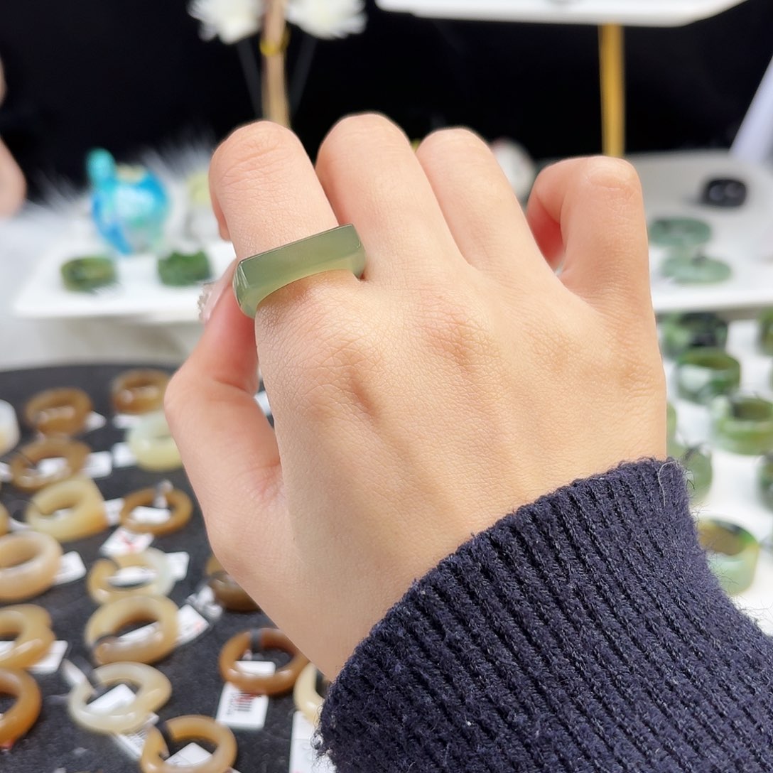 和田玉未镶嵌戒指P91晴水马鞍17.2不退换