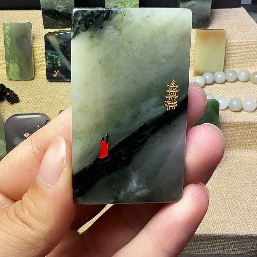 独山玉颈饰未镶嵌有筋