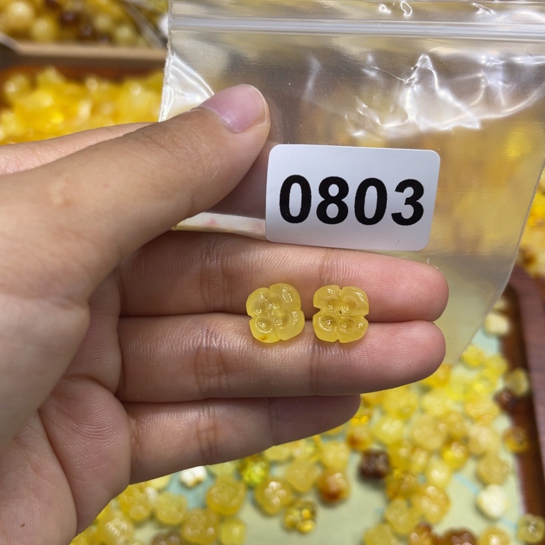 未镶嵌琥珀珠宝奇石