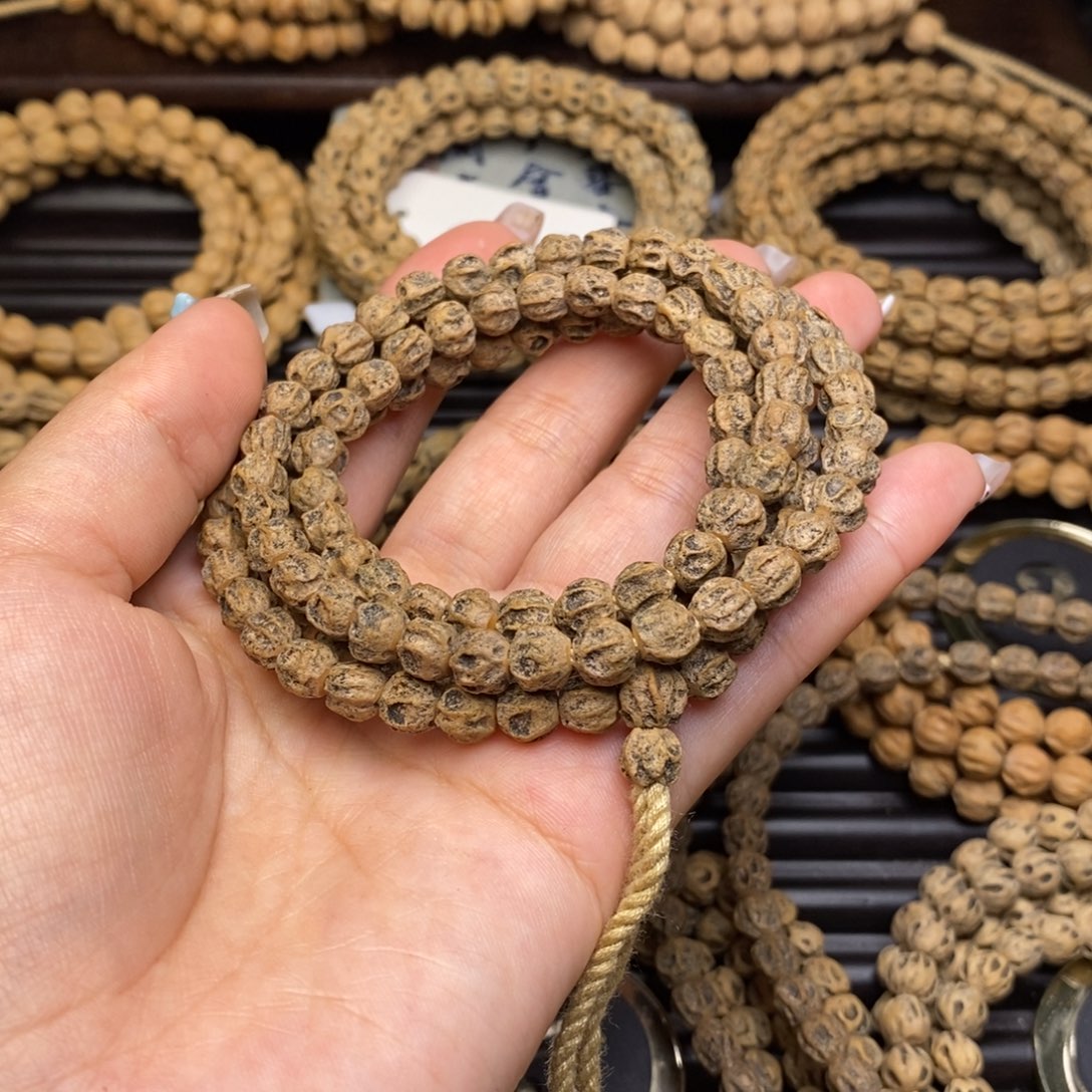 柏香籽/百香籽吊坠骑****?