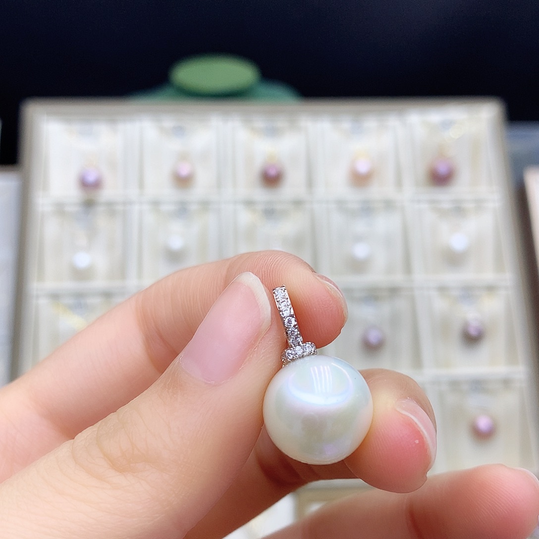 淡水珍珠颈饰合金