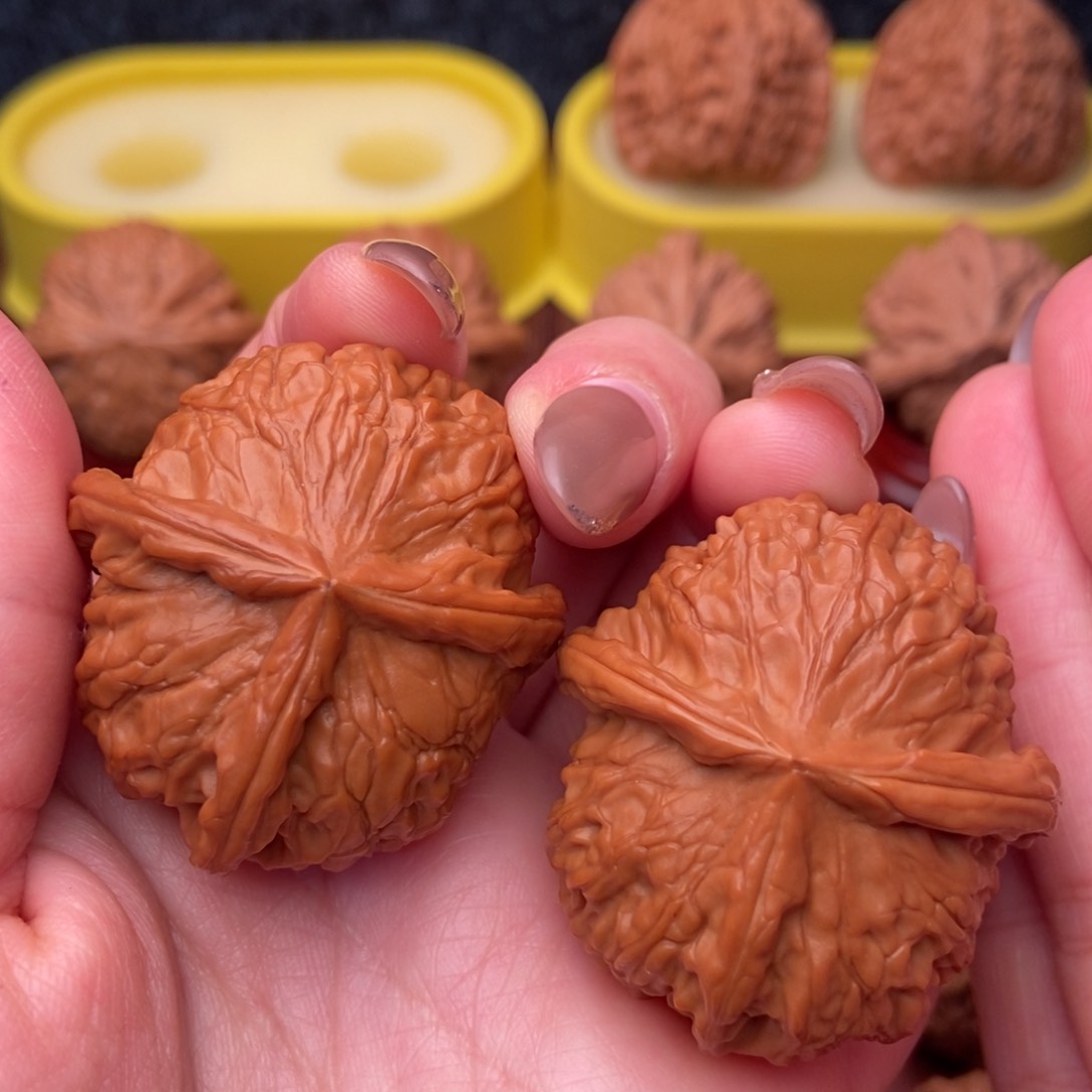 把件文玩核桃41金锭三棱“家丁兴旺”