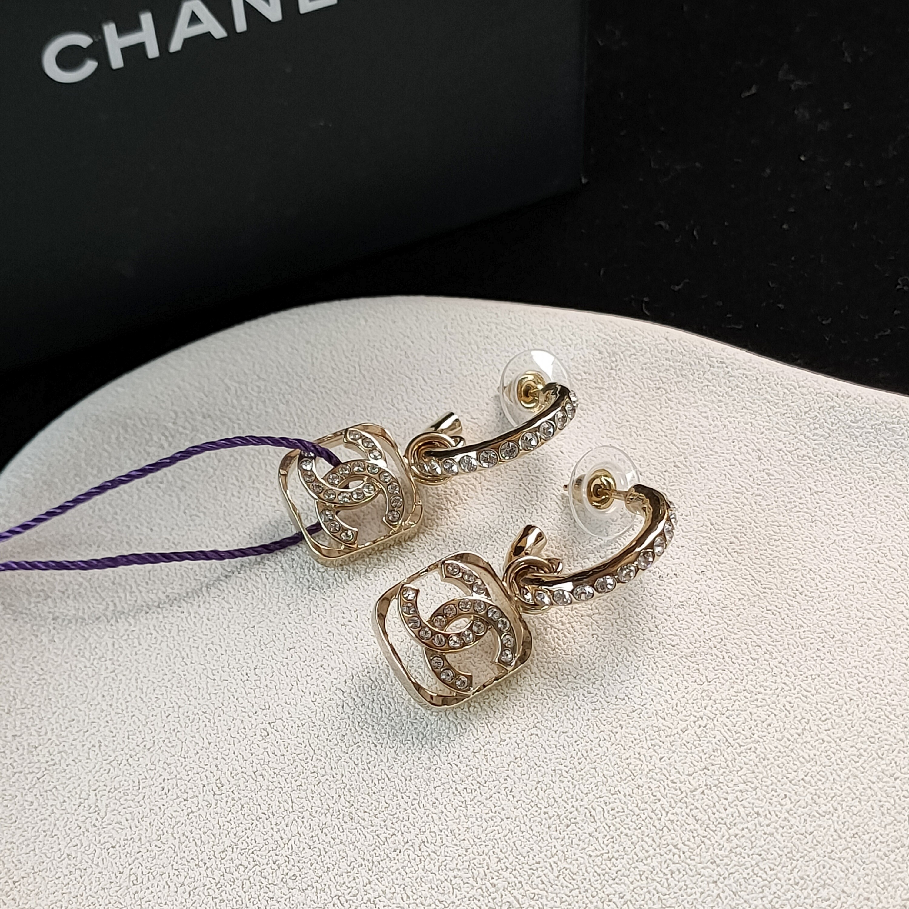 95新 Chanel/香奈儿 Chanel 23P浅金色亮钻圆环镂空双C耳钉48861