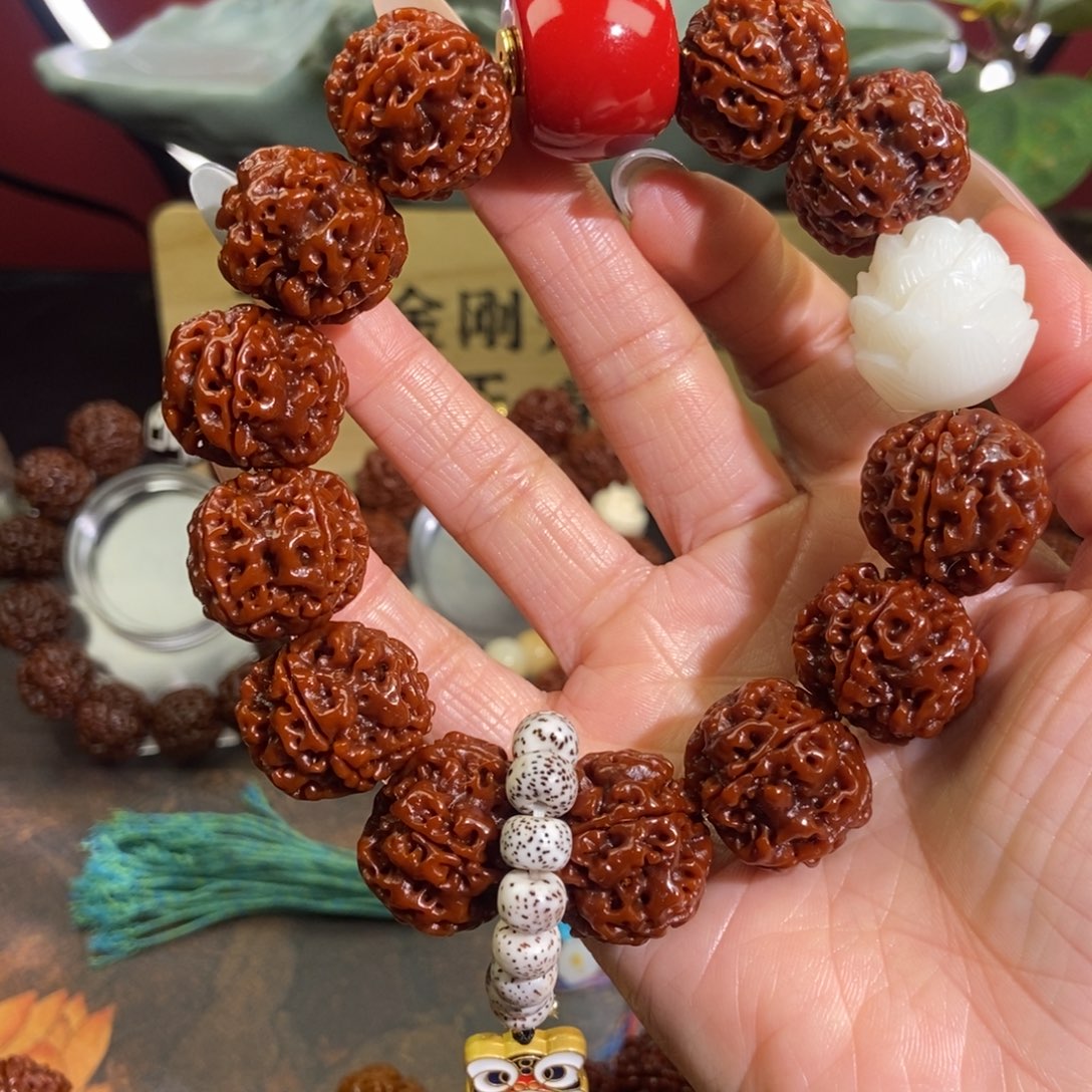 金刚菩提吊坠522。          