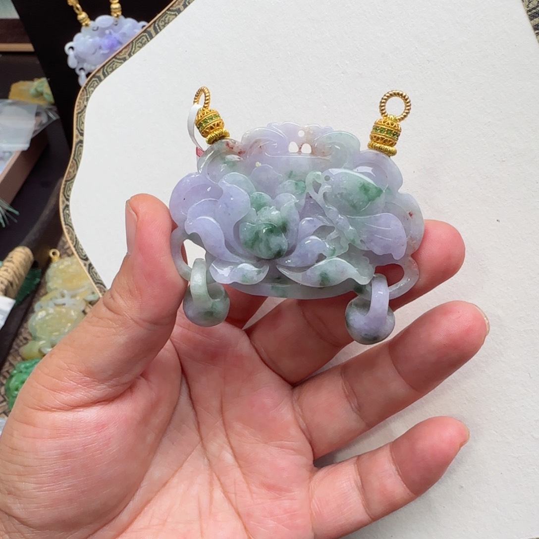 翡翠未镶嵌颈饰仿古