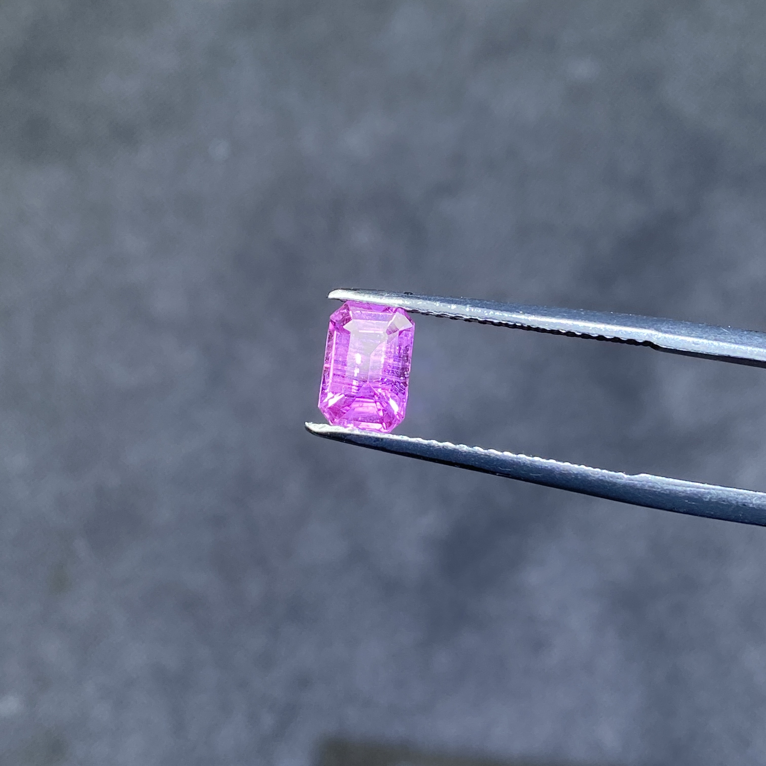 23T1116 无烧粉色蓝宝石 1.30克拉