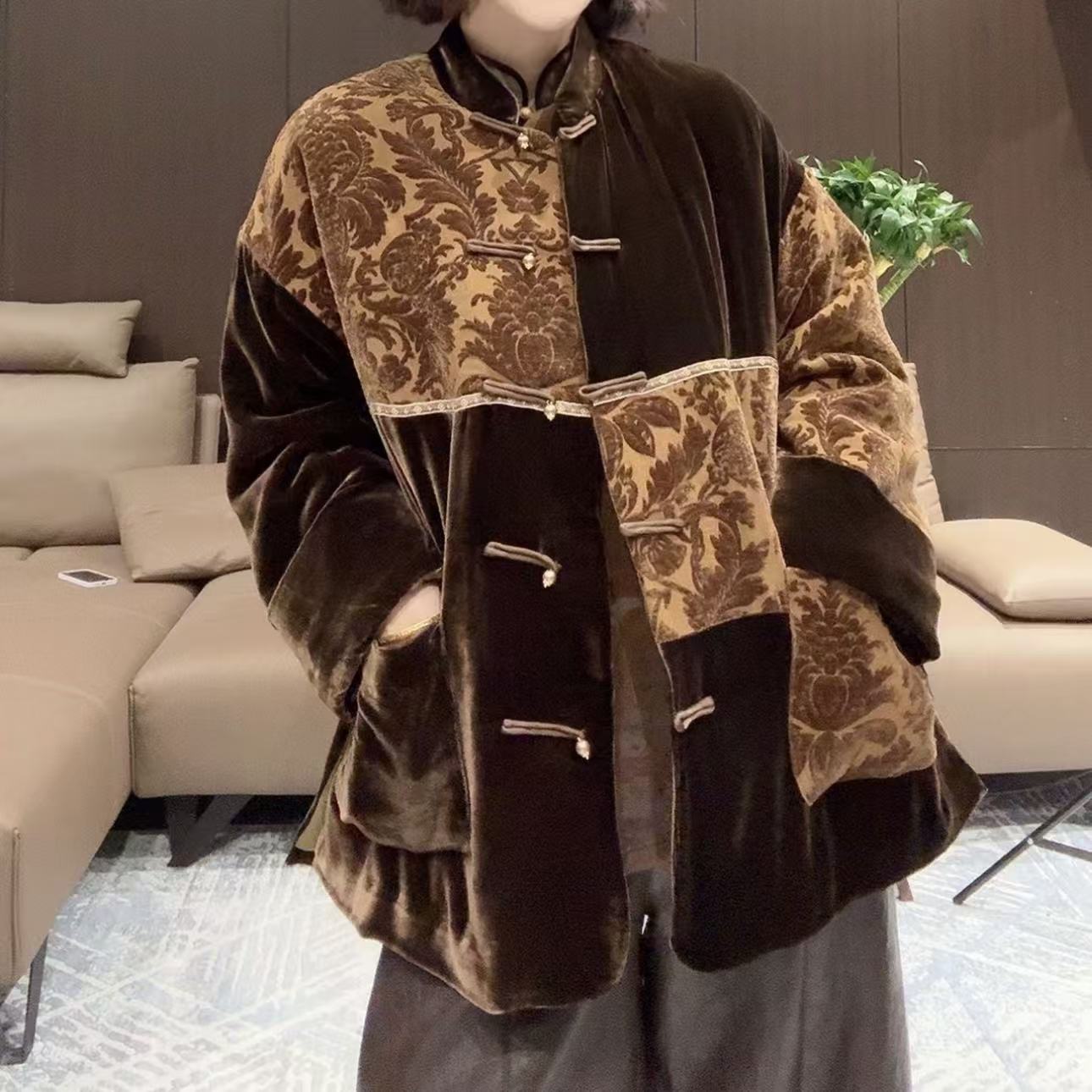 M215曼裳格2025冬季新款    加棉丝绒刺绣盘扣棉服