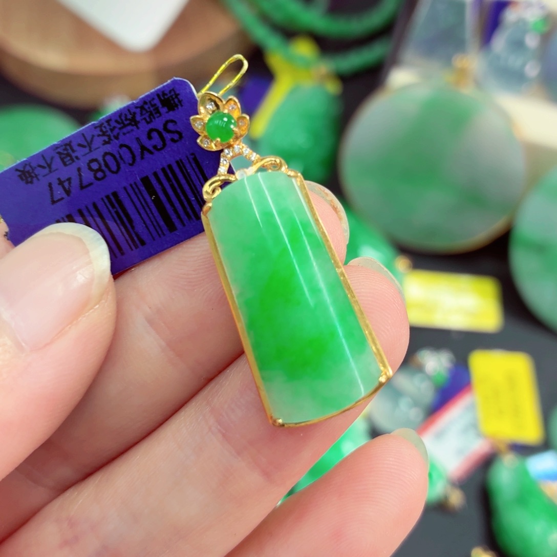 翡翠18K金镶嵌吊坠(不含链)