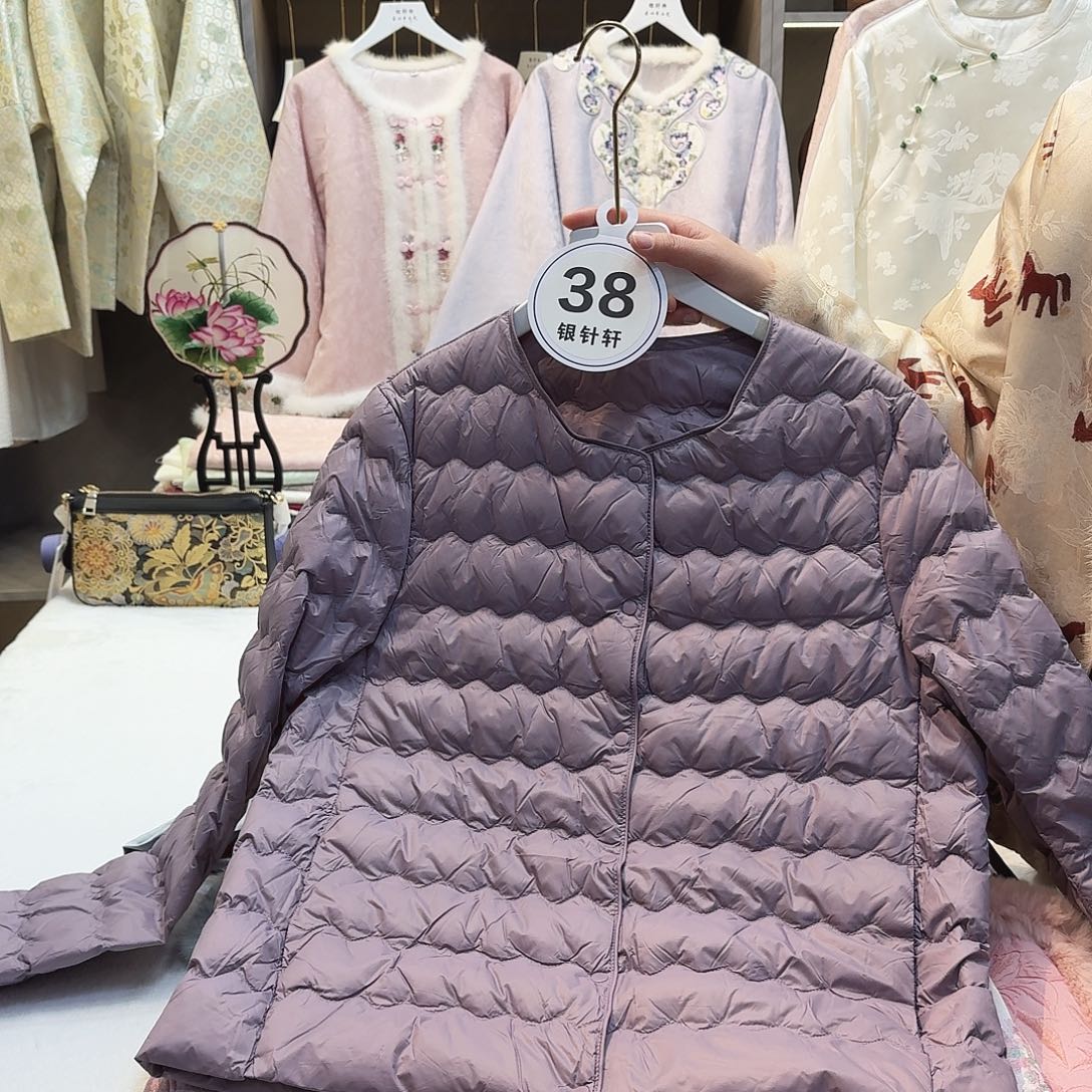 默***颜非遗传承人的精神风貌