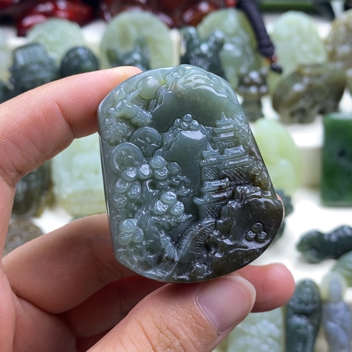 颈饰未镶嵌和田玉