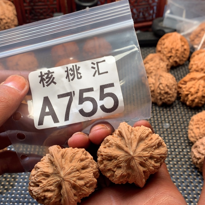 吊坠文玩核桃西北