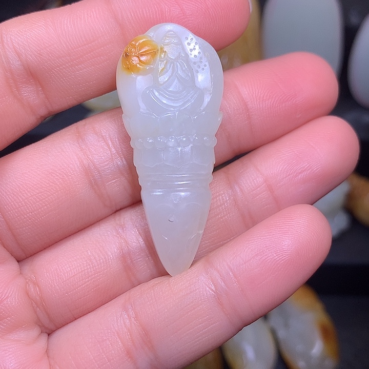 和田玉未镶嵌车挂